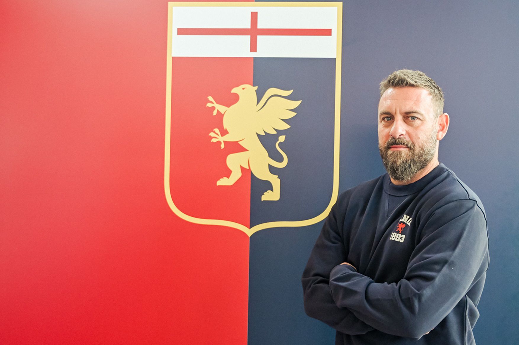Official: เด รอสซี ตำนานโรม่าได้แต่งตั้งโค้ชเจนัวอย่างเป็นทางการ