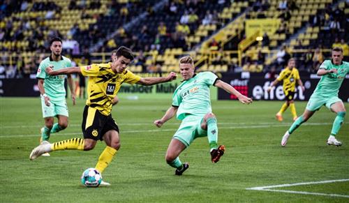 โบรุสเซีย ดอร์ทมุนด์ vs มึนเช่นกลัดบัค